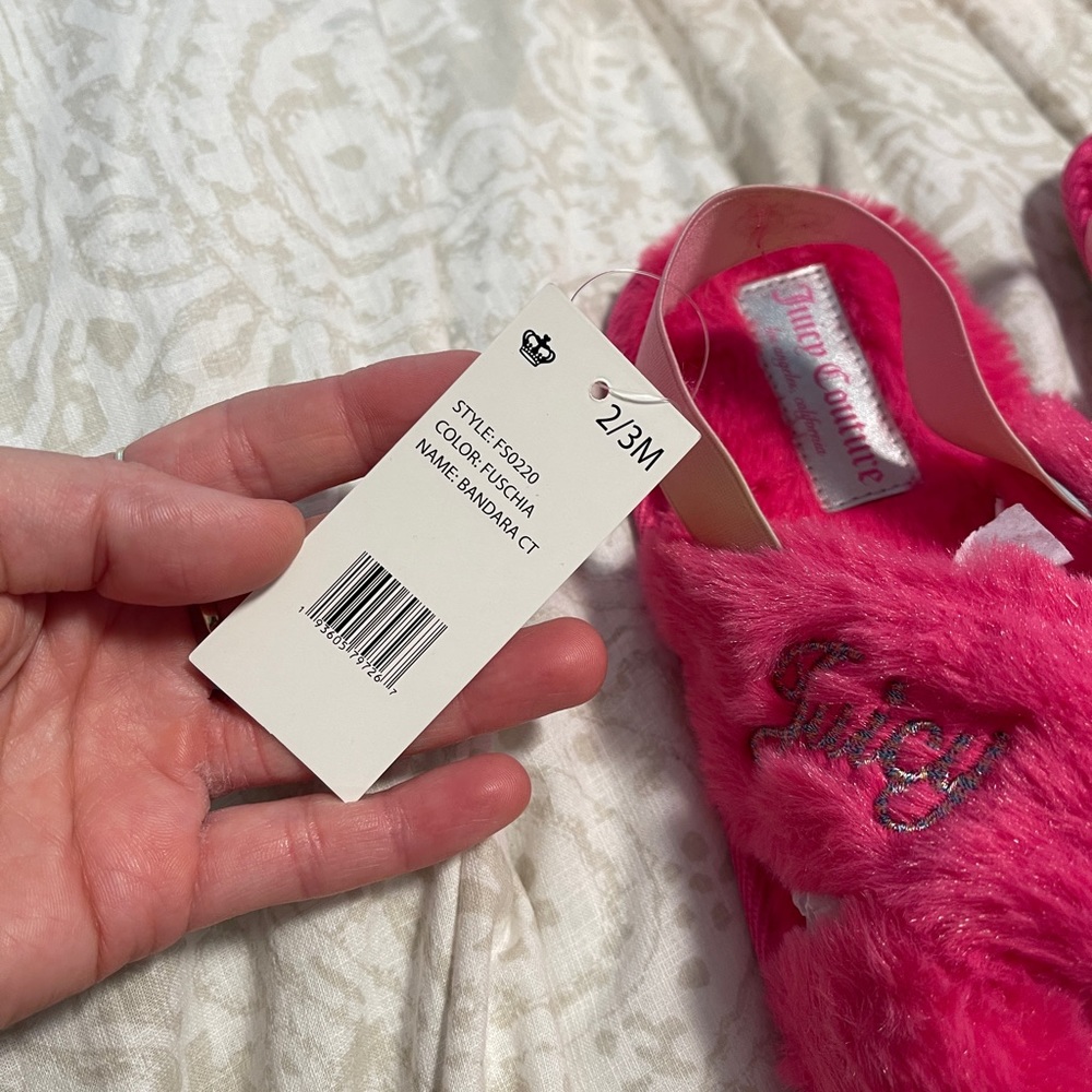 Girls juicy couture slippers 2/3 - Picture 2 of 8